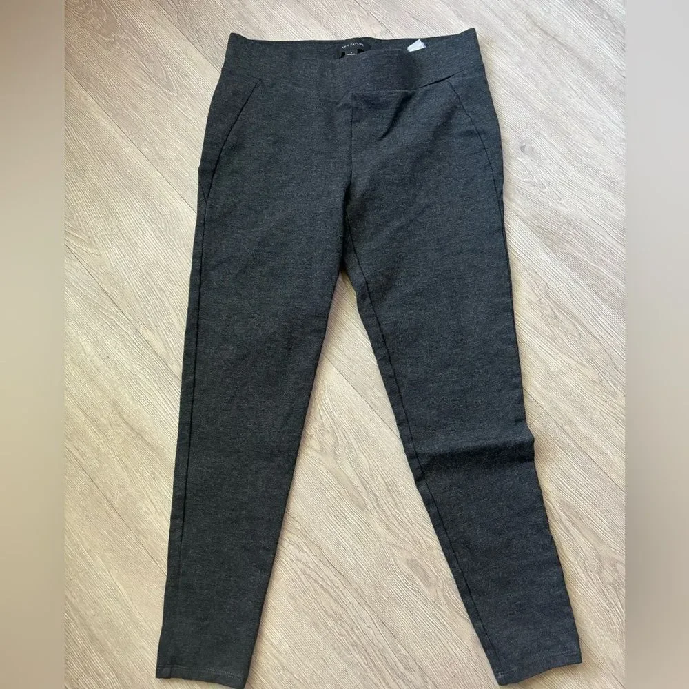 Ann Taylor ankle cropped stretch pants charcoal/grey Size small